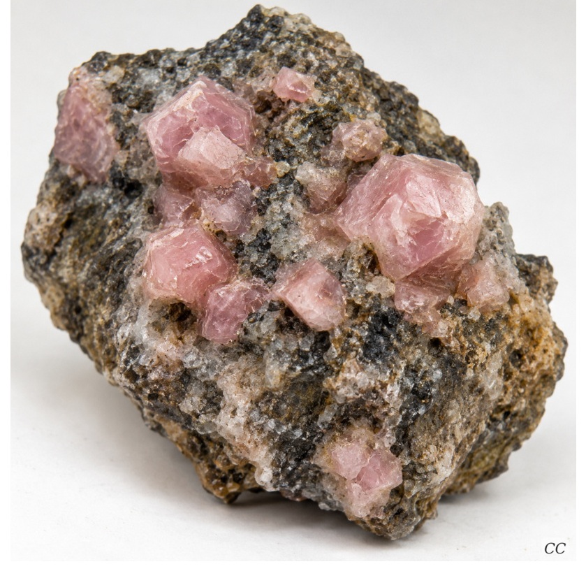 Alleghanyite specimen